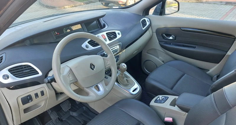Renault Grand Scenic cena 30900 przebieg: 52000, rok produkcji 2010 z Stąporków małe 781
